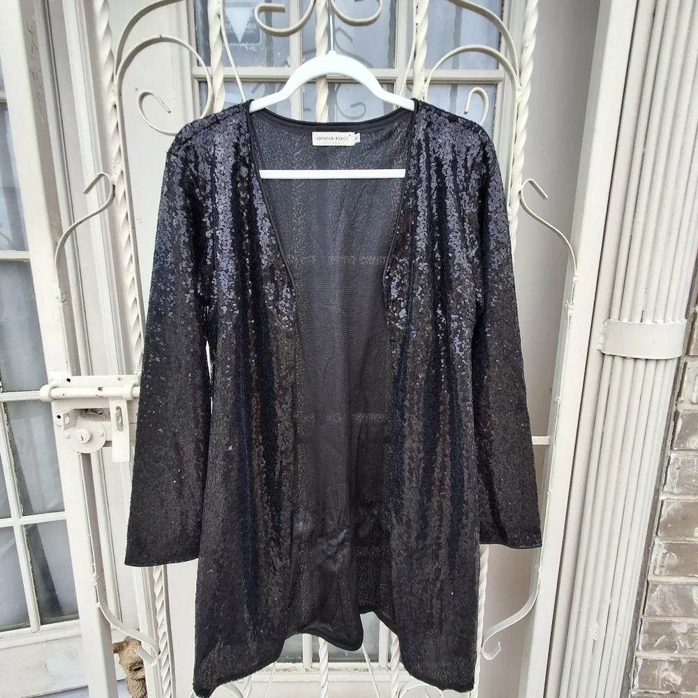 Anna-Kaci size medium